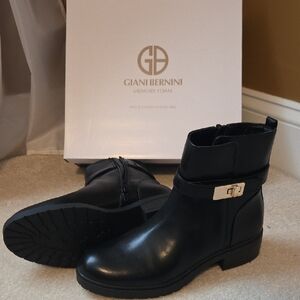 Giani Bernini Black Leather Boots with Buckle